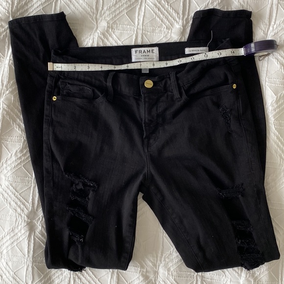 FRAME DENIM| Aritzia | Women’s Skinny Ripped Jeans | Size 29 - Picture 5 of 6